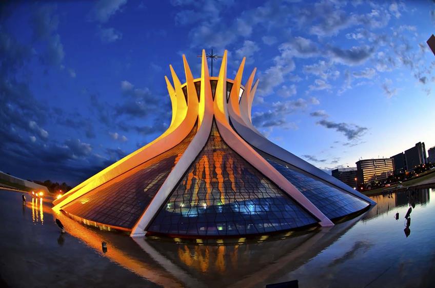 Brasilia City Guide Catedral de Brasilia (Copy)
