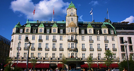 "Oslo, the capital city of Norway, offers an incredible variety of cultural, architectonic and leisure venues. This metropolis is well worth visiting by design and culture lovers, but where should you stay if you also want to indulge yourself? We have a top pick of luxurious hotels for your convenience."
