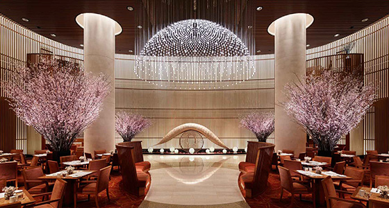Peninsula-Tokyo-lobby-cherry-blossom