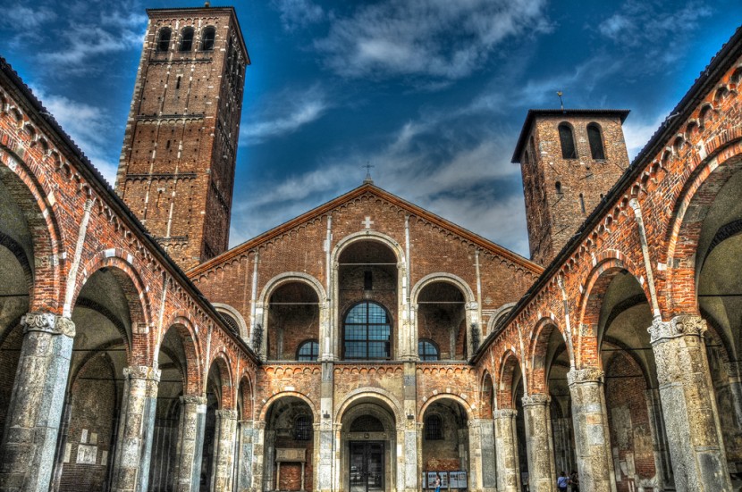 Best-design-guides-must-see-architecture-in-Milan-Basilica-of-santambriogio