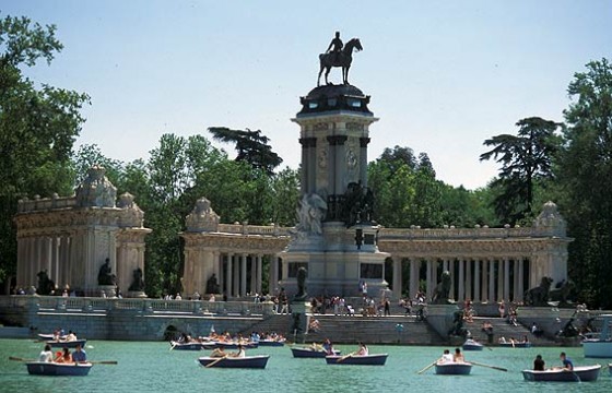 Best-design-guides-top-10-things-to-do-in-madrid-retiro-park