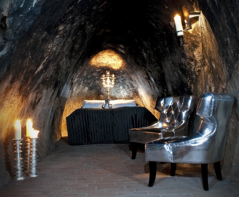 best-design-guides-5-strangest-hotels-in-the-world-sala-silverminel