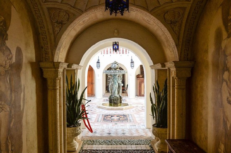 The Versace Mansion: Everything You Need To Know