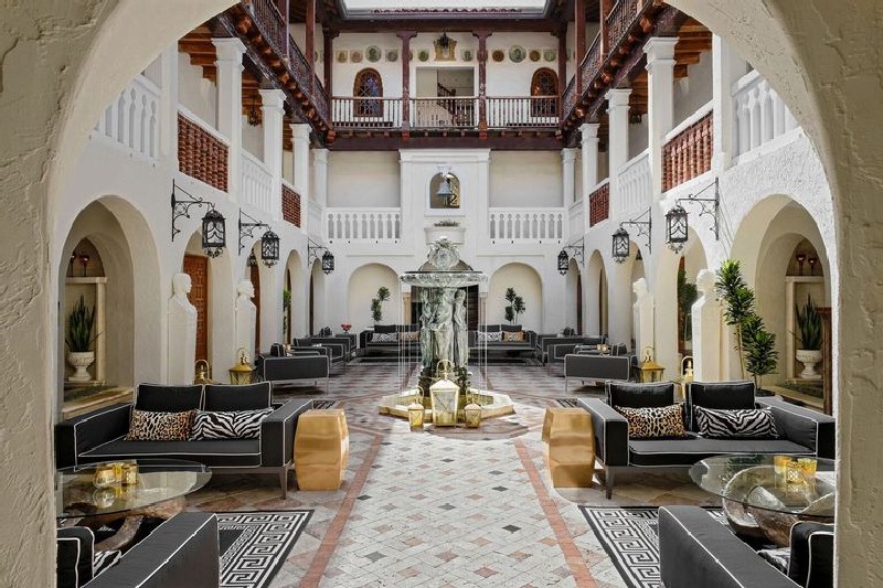 The Versace Mansion Everything You Need To Know
