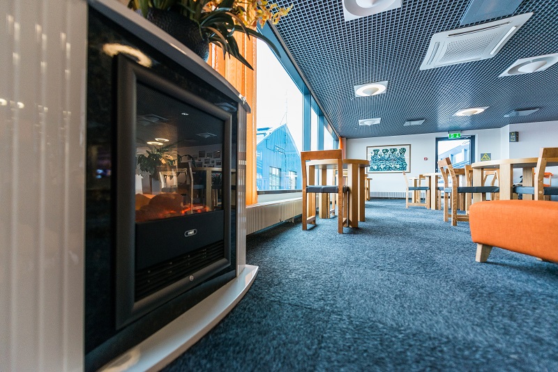 10 Impressive and Luxurious Airport Lounges Around The World